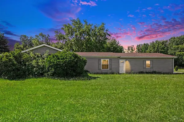 12725 Baldwin DR, Chesaning, MI 48616