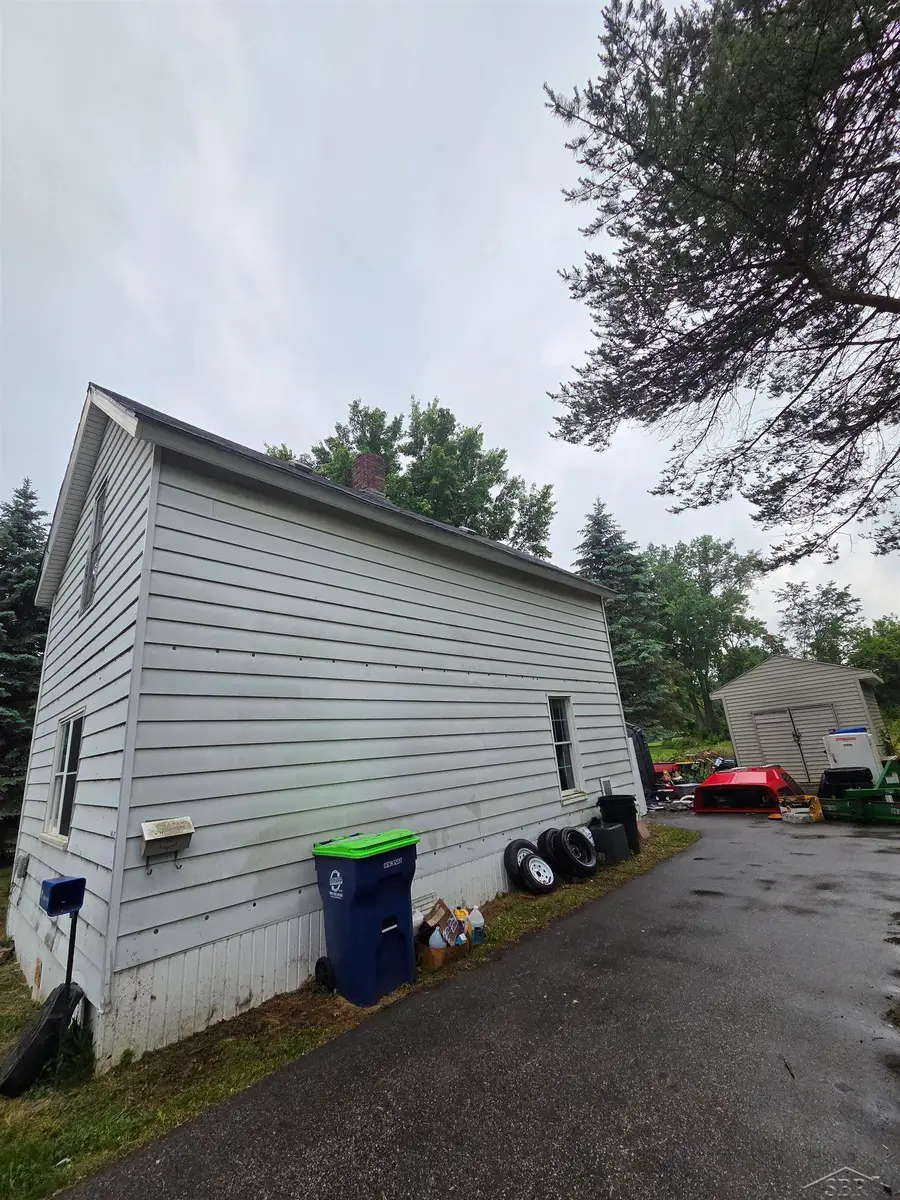 3177 Elm ST, Saginaw, MI 48604 - #2