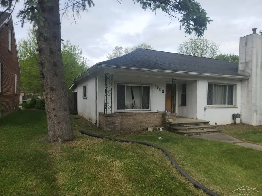 1909 Aurelius RD, Holt, MI 48842 - #2