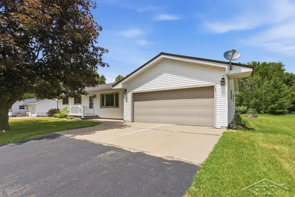 3448 Clendening RD, Gladwin, MI 48624