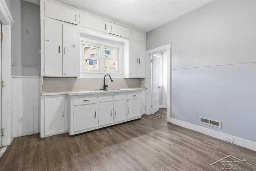 822 Jackson ST, Saginaw, MI 48602 - #3
