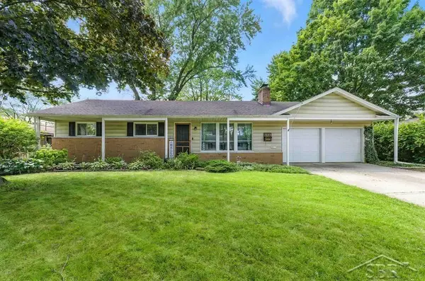 1033 Elmdale DR, Saginaw, MI 48602