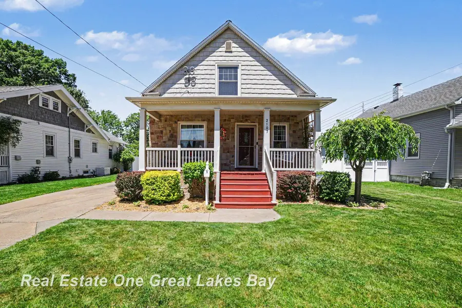 2107 10th ST, Bay City, MI 48708 - #2