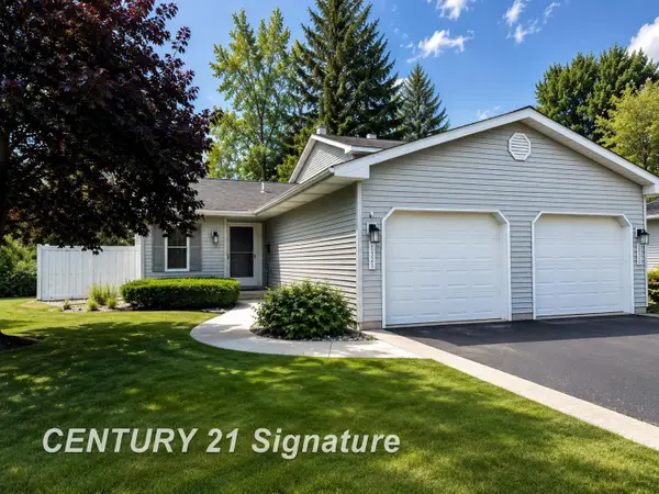 1521 Pheasant Ridge DR, Midland, MI 48640