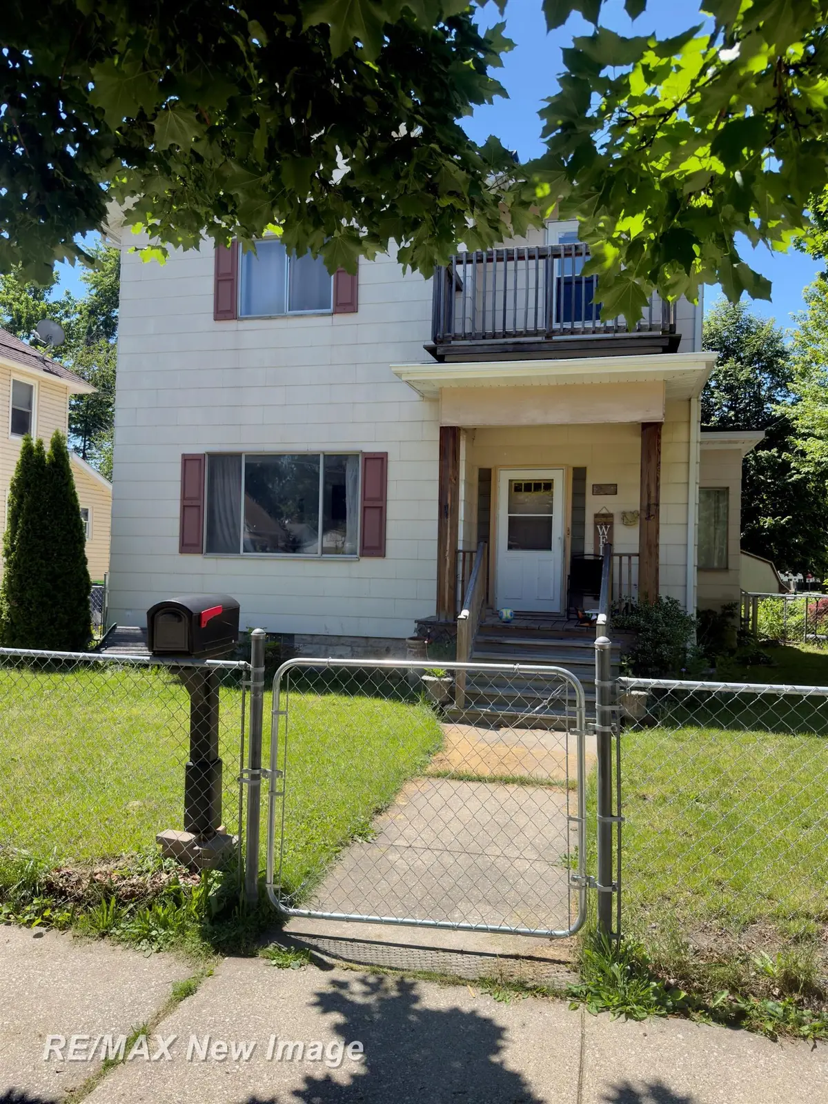 200 Raymond ST, Bay City, MI 48706 - #1