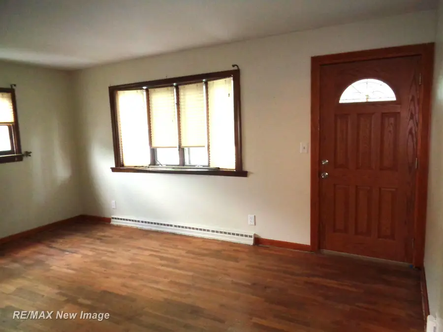 922 Fleetwood DR, Saginaw, MI 48604 - #3