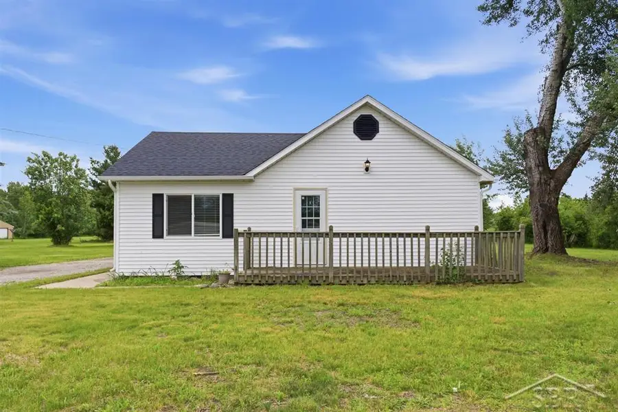 2735 W Isabella RD, Midland, MI 48640 - #2