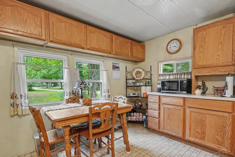 2319 Tittabawassee AVE, Alger, MI 48610 - #2