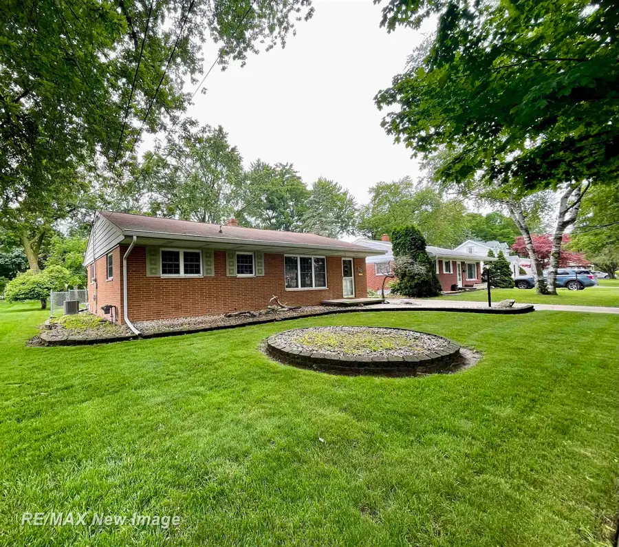 2915 Deindorfer ST, Saginaw, MI 48602 - #3