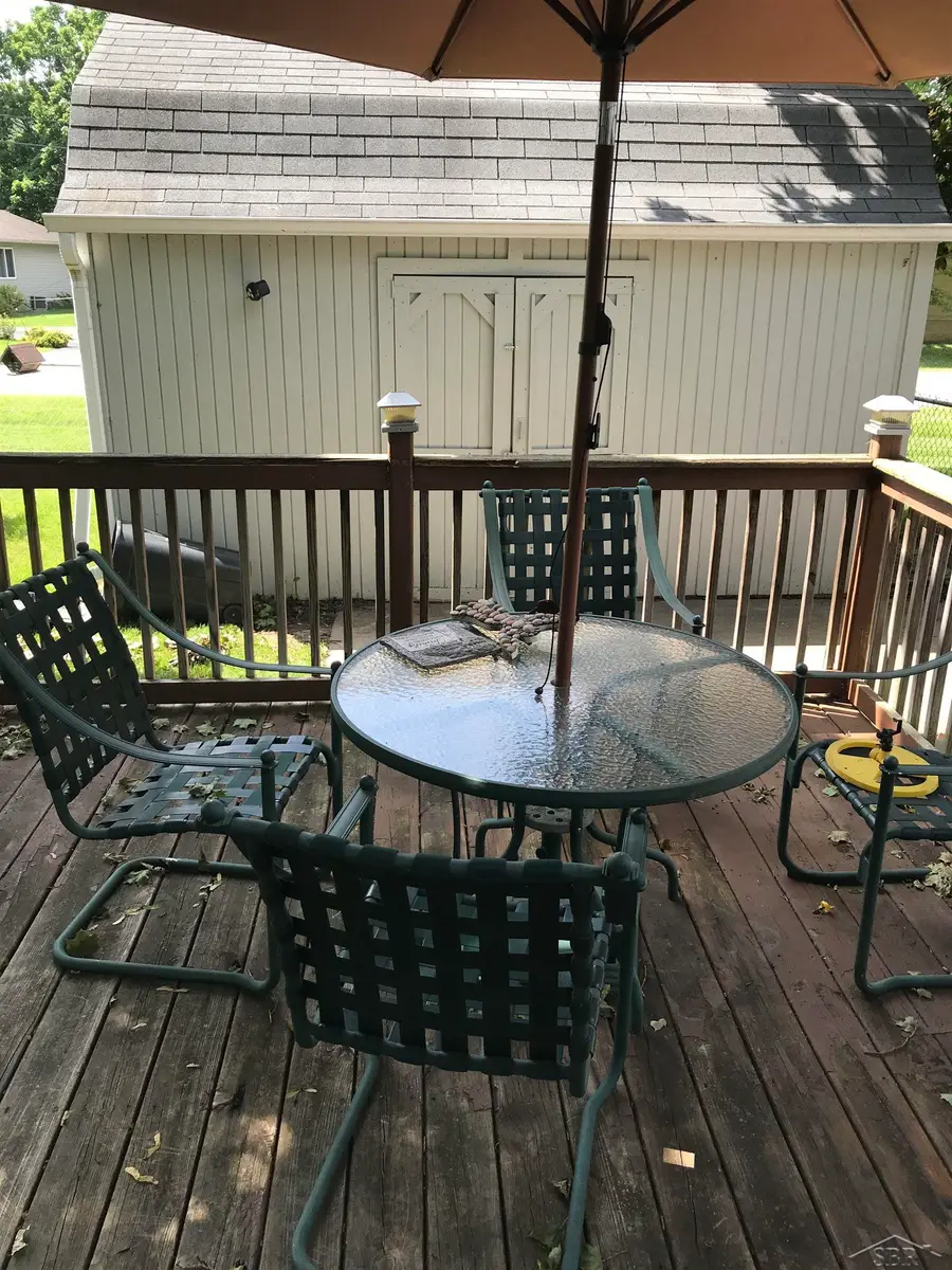 316 Harvey RD, Freeland, MI 48623 - #3