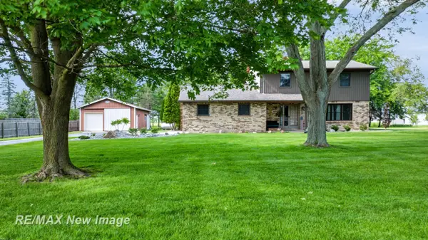 6180 W Freeland RD, Freeland, MI 48623