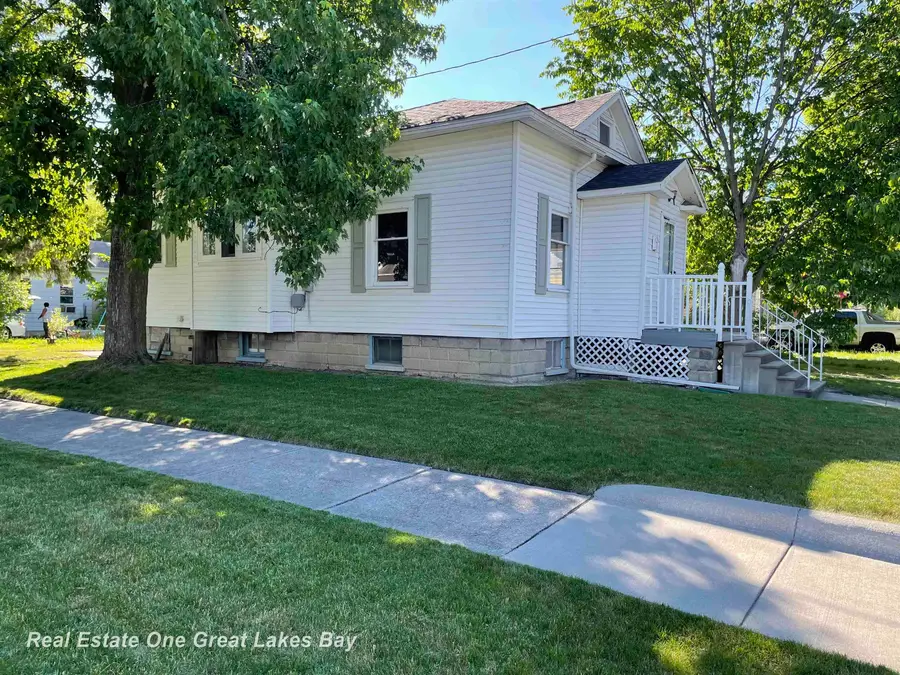 1003 Mackinaw ST, Saginaw, MI 48602 - #3