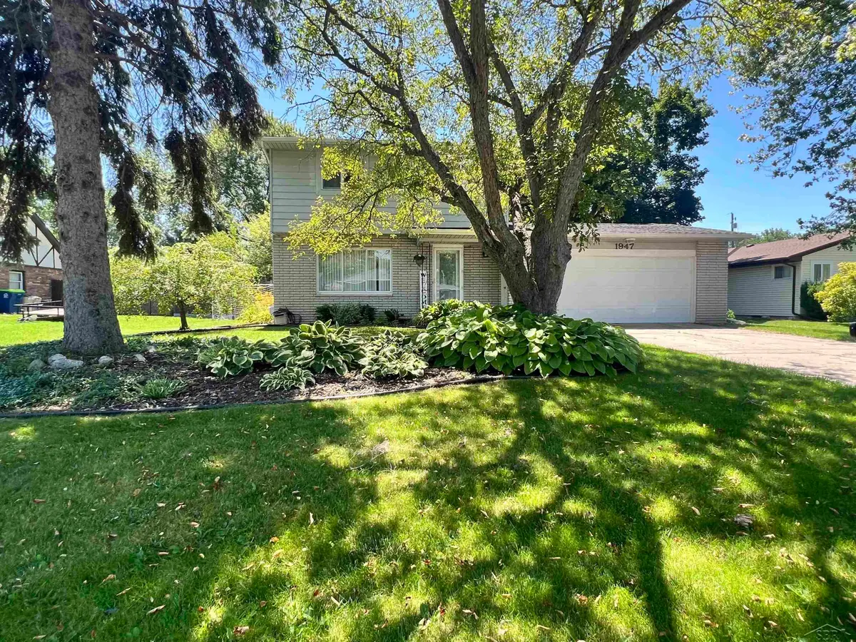 1947 Crescent, Saginaw, MI 48604 - #1