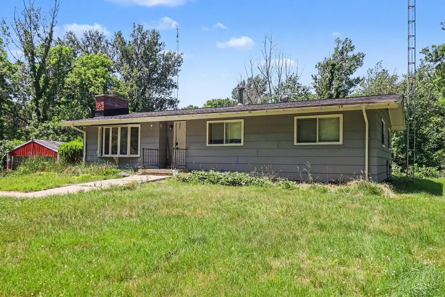 8186  Edward RD, Fostoria, MI 48435 - #3