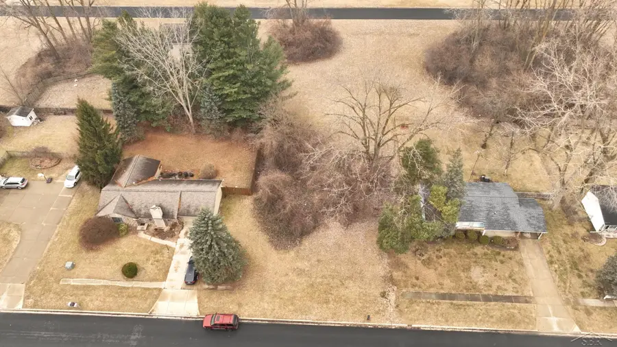 3303 Sun Valley DR, Saginaw, MI 48601 - #3
