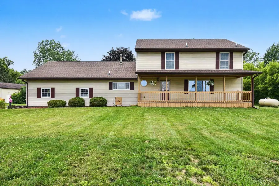 2577 N Brennan RD, Hemlock, MI 48626 - #2