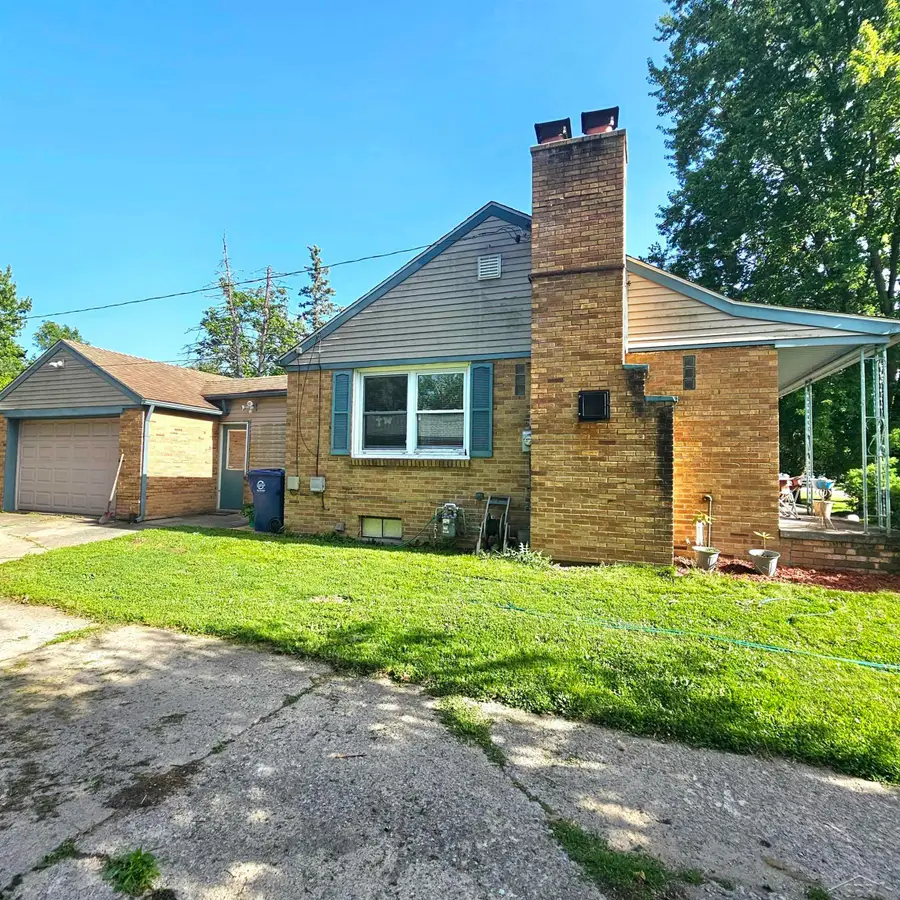 1241 Pius ST, Saginaw, MI 48638 - #3
