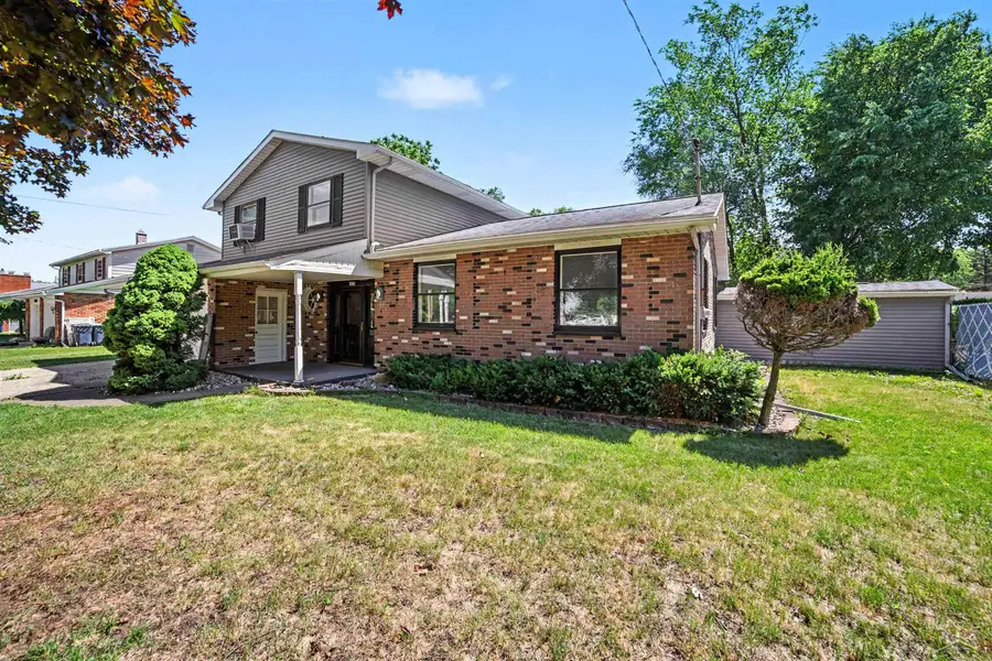 1870 W Packard DR, Saginaw, MI 48638 - #2
