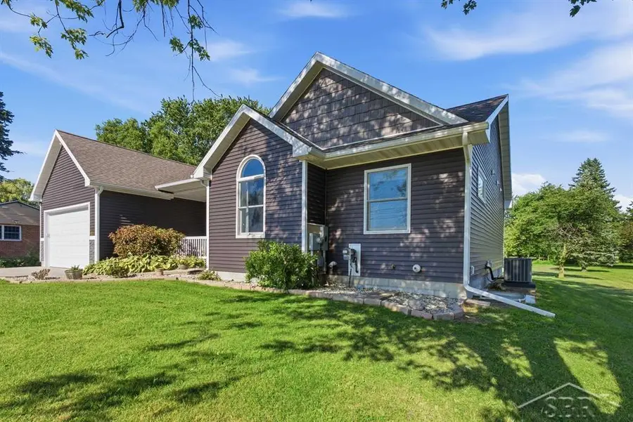 4659 S 3 Mile RD, Bay City, MI 48706 - #2