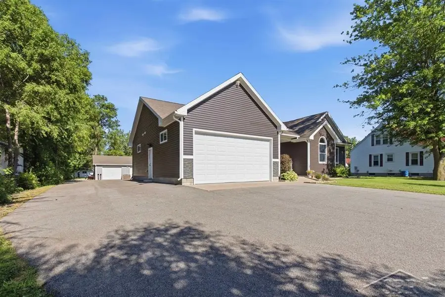 4659 S 3 Mile RD, Bay City, MI 48706 - #3