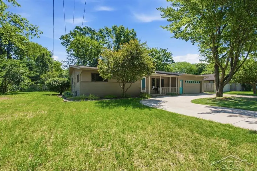 5108 Swede AVE, Midland, MI 48642 - #3
