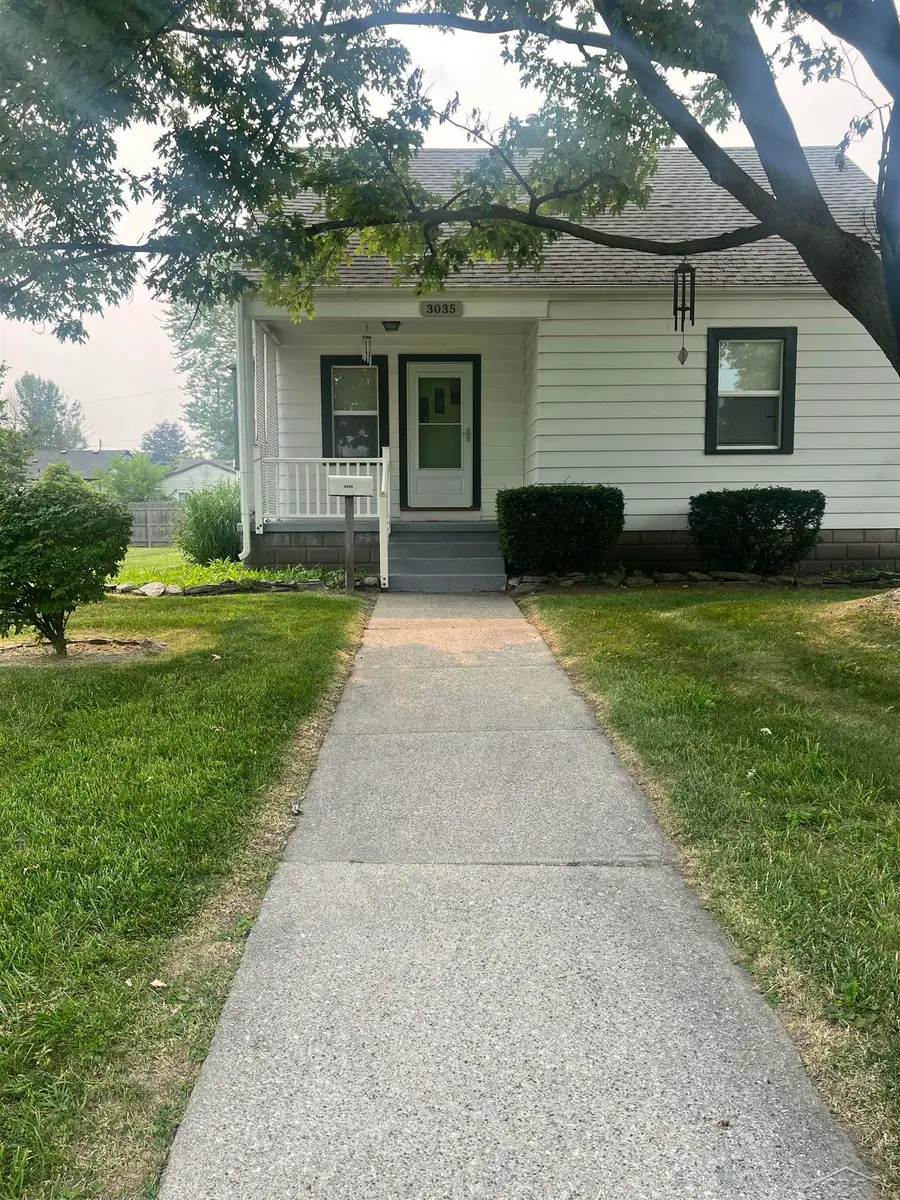 3035 Schaeffer ST, Saginaw, MI 48604 - #2