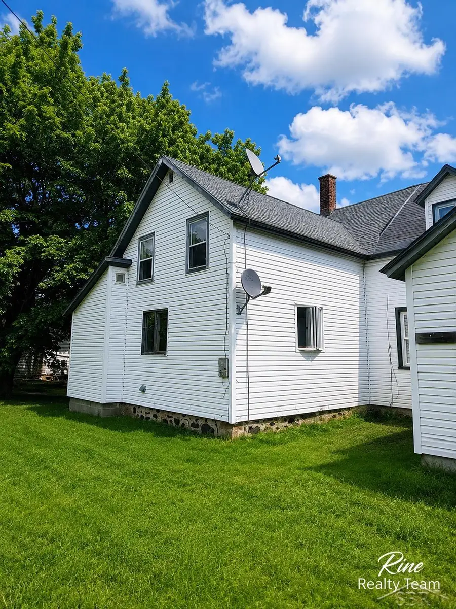 56685 Rockland ST, Calumet, MI 49913 - #2