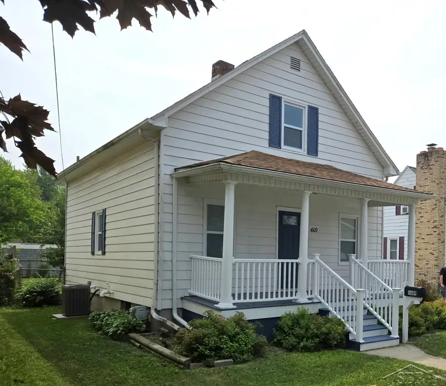 1609 S Van Buren ST, Bay City, MI 48708 - #2