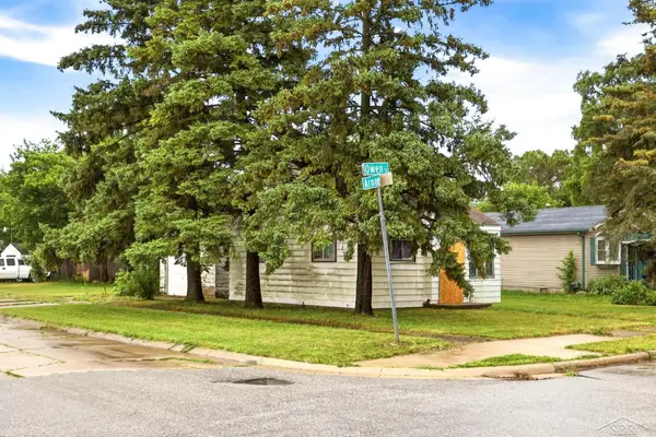 3102 Owen ST, Saginaw, MI 48601