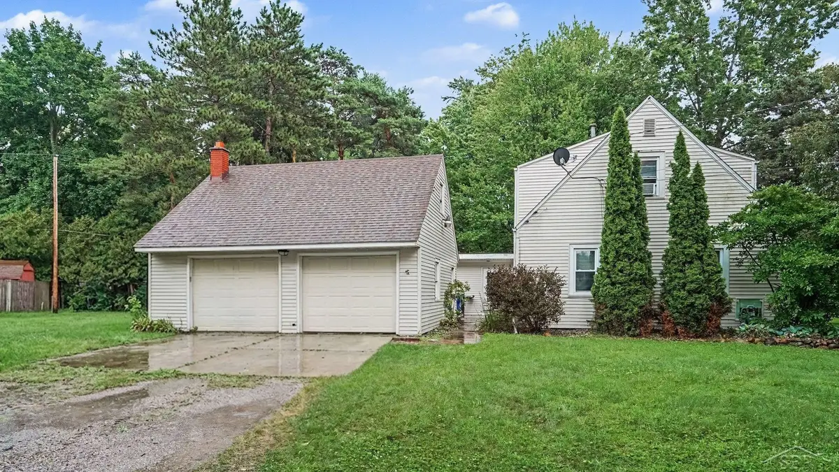 4810 Brockway RD, Saginaw, MI 48638 - #1