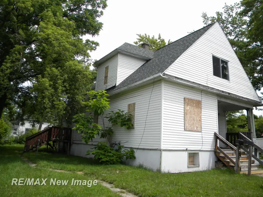 1123 Randolph ST, Saginaw, MI 48601 - #3