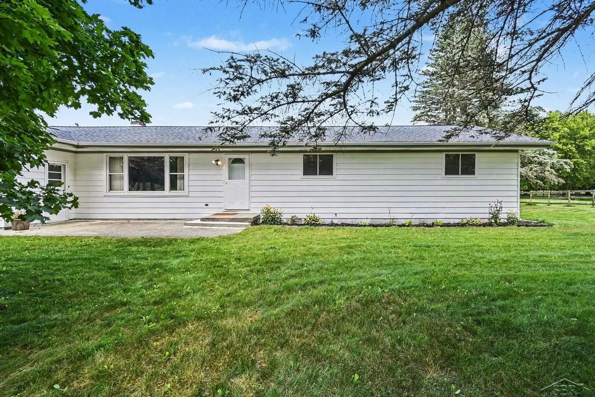 14460 Collier RD, Hemlock, MI 48626 - #1