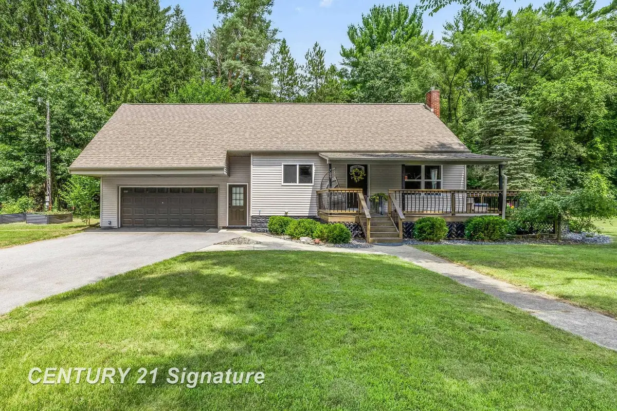709 E Miller RD, Midland, MI 48640 - #1