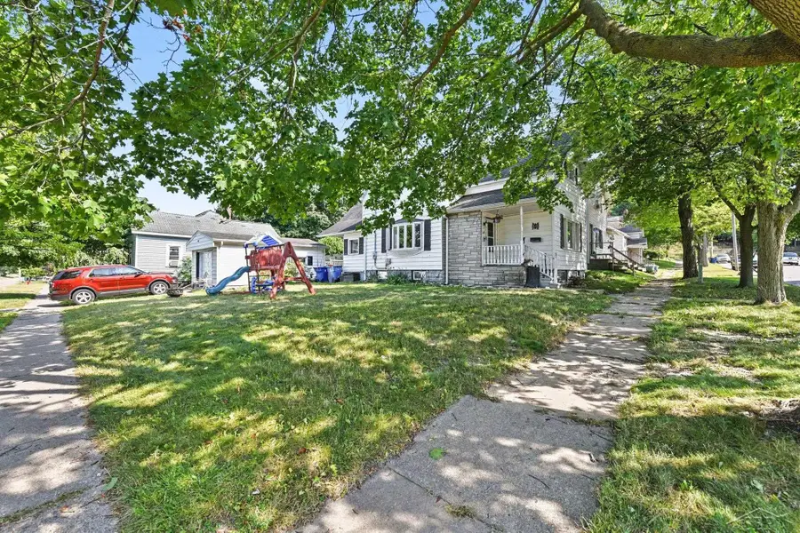1003 Engelman ST, Manistee, MI 49660 - #2