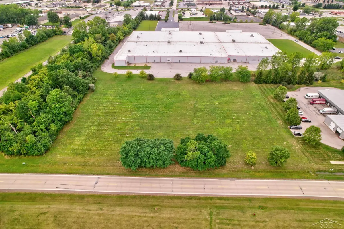 Fashion Square BLVD, Saginaw, MI 48603 - #1