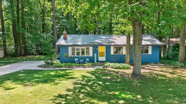 2671 N Peterson DR, Sanford, MI 48657