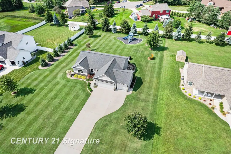 3863 E Letts RD, Midland, MI 48642 - #2