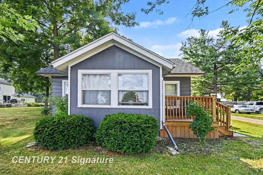11358 S US 27 HWY, Dewitt, MI 48820 - #2