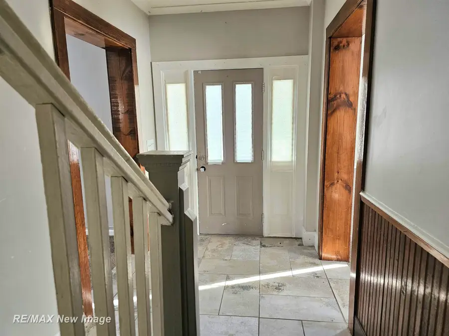 505 Yale ST, Saginaw, MI 48602 - #2