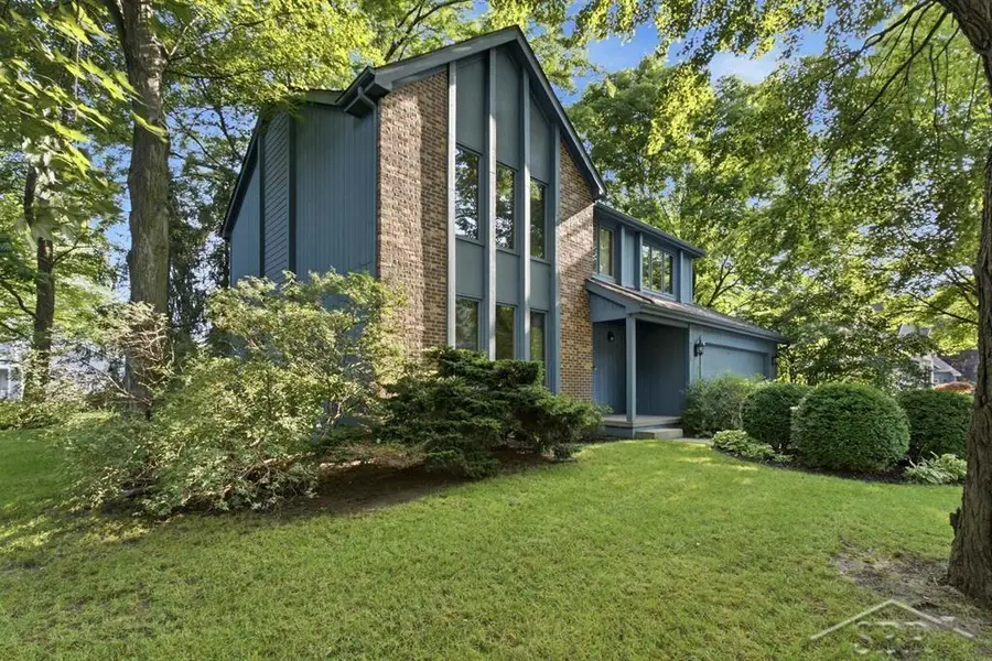 2305 Plymouth ST, Midland, MI 48642 - #2