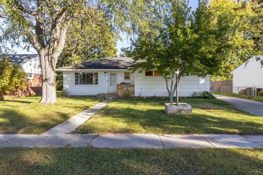 386 E Perkins, Merrill, MI 48637 - #2