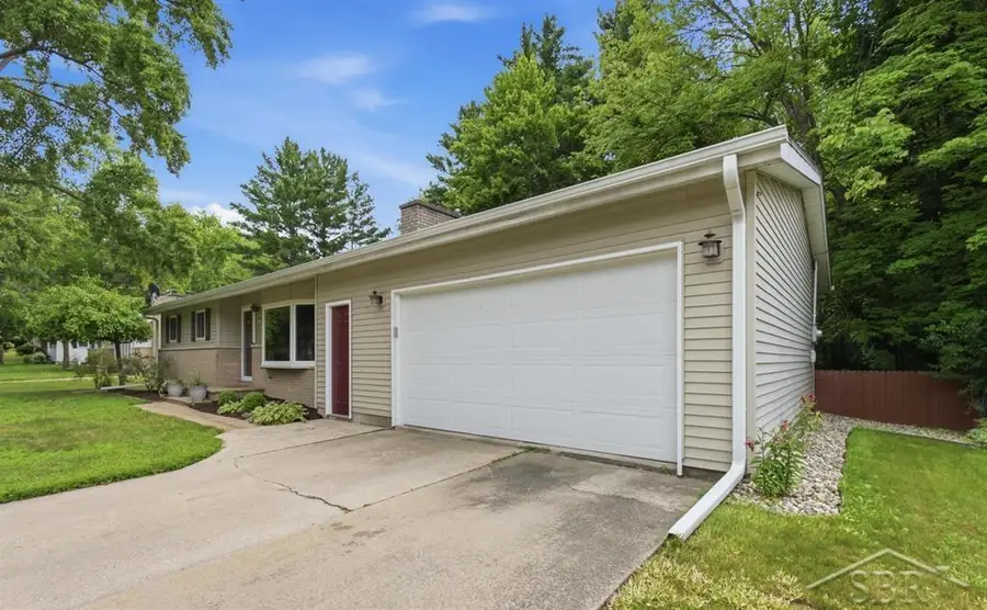 2313 Luhring ST, Midland, MI 48640 - #2