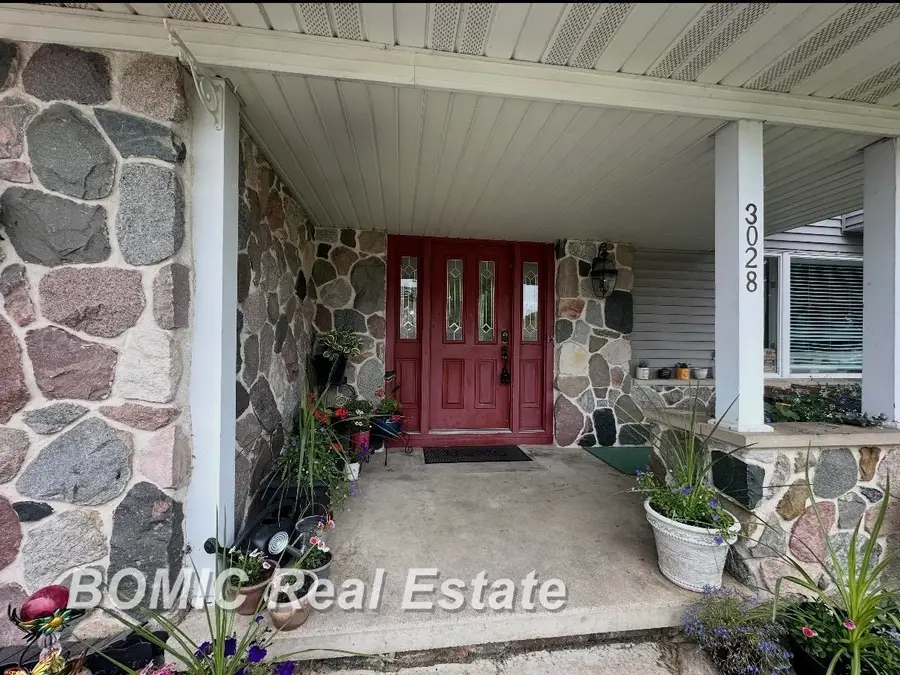 3028 Melrose DR, Bangor, MI 48706 - #3