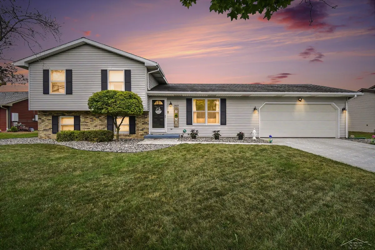 3615 Desert DR, Saginaw, MI 48603 - #1