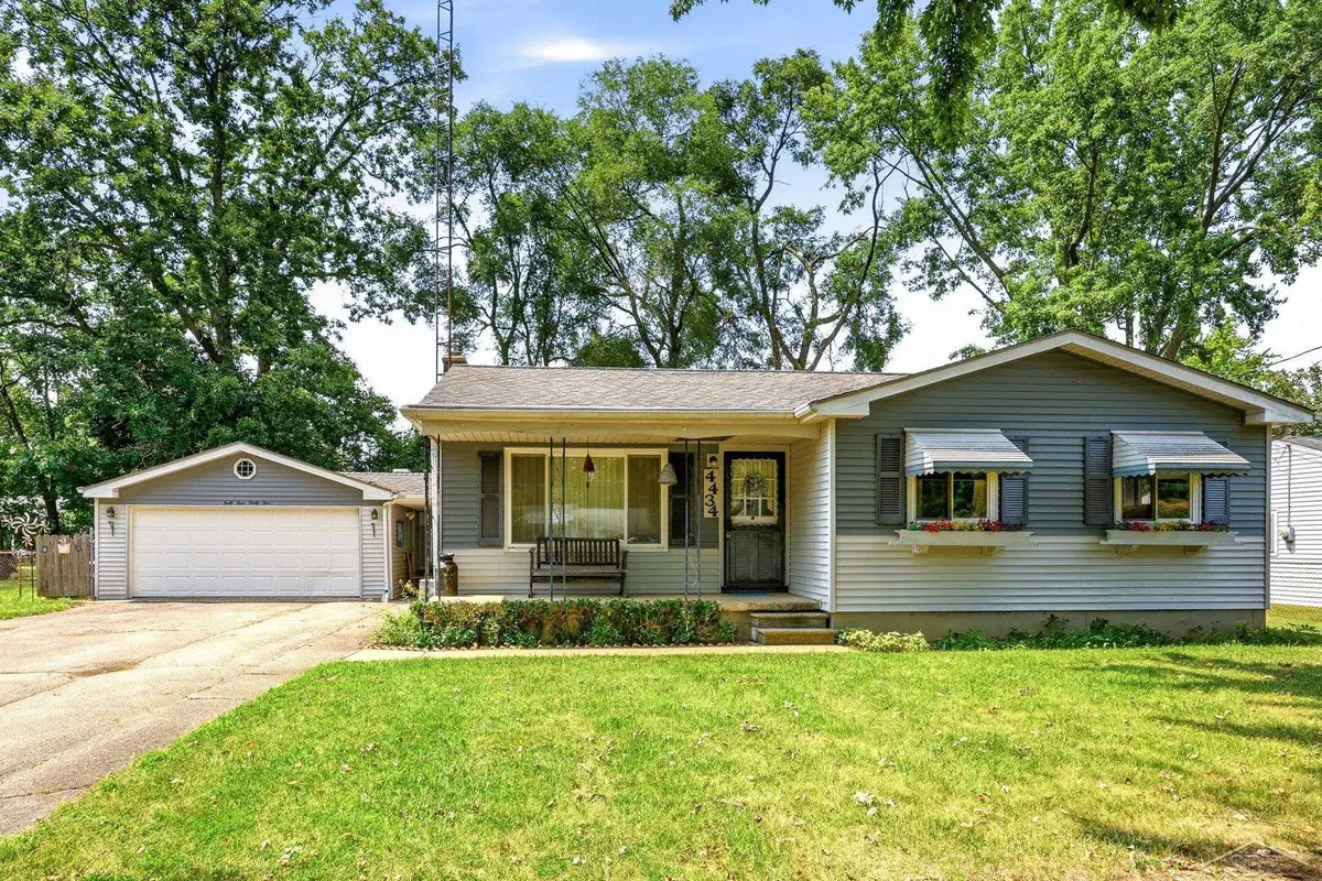 4434 Ashlawn DR, Flint, MI 48507 - #1