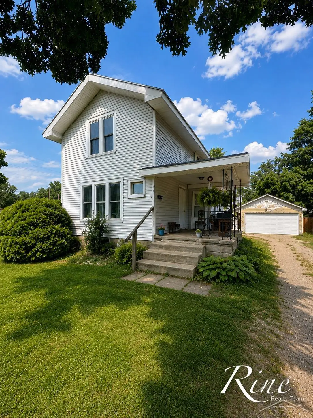 510 N Front ST, Dowagiac, MI 49047 - #1