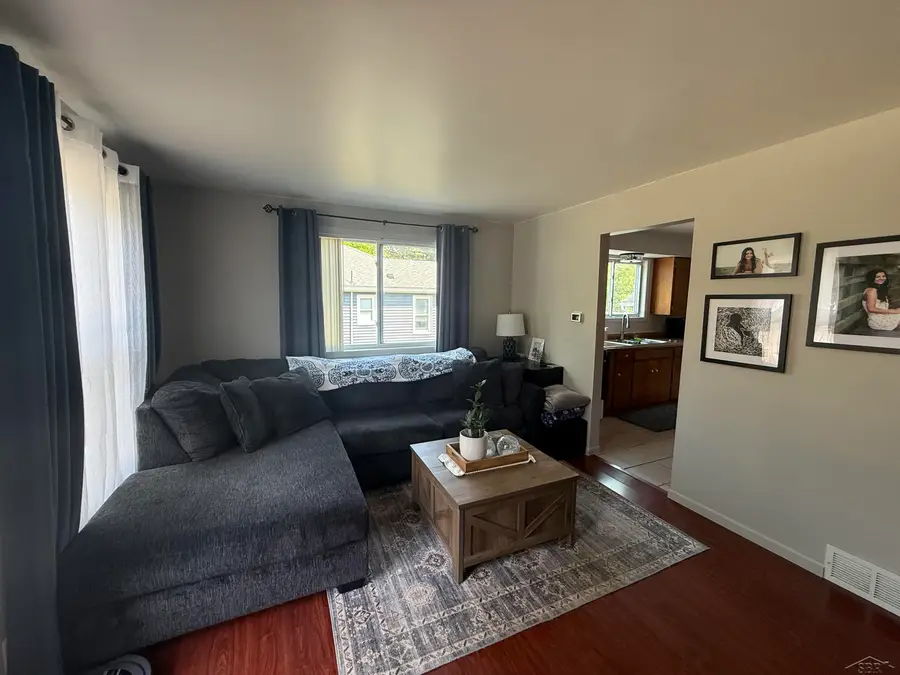 530 Church ST, Freeland, MI 48623 - #3