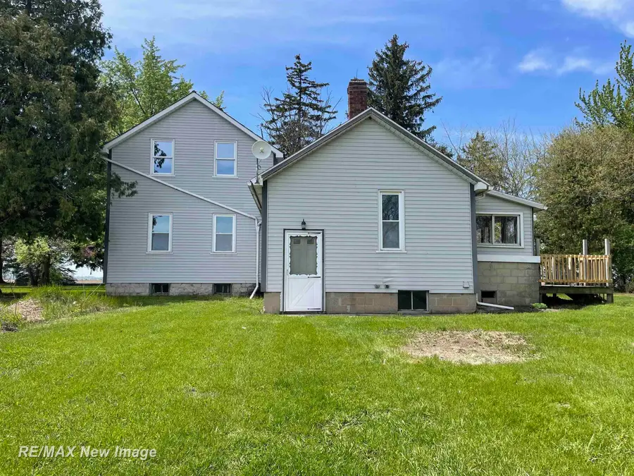 360 N Block RD, Reese, MI 48757 - #3
