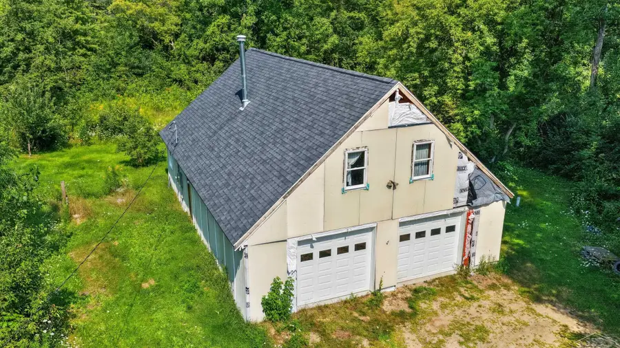 93 N Larry LN, Midland, MI 48640 - #2