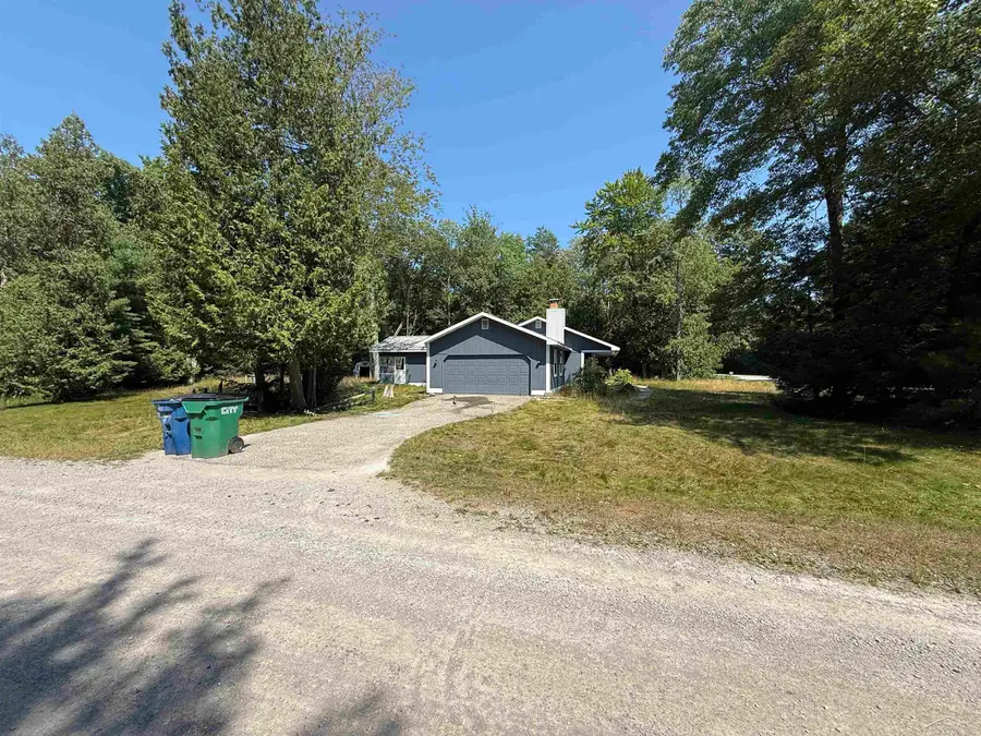 4879 Kingswood LN, Oscoda, MI 48750 - #3